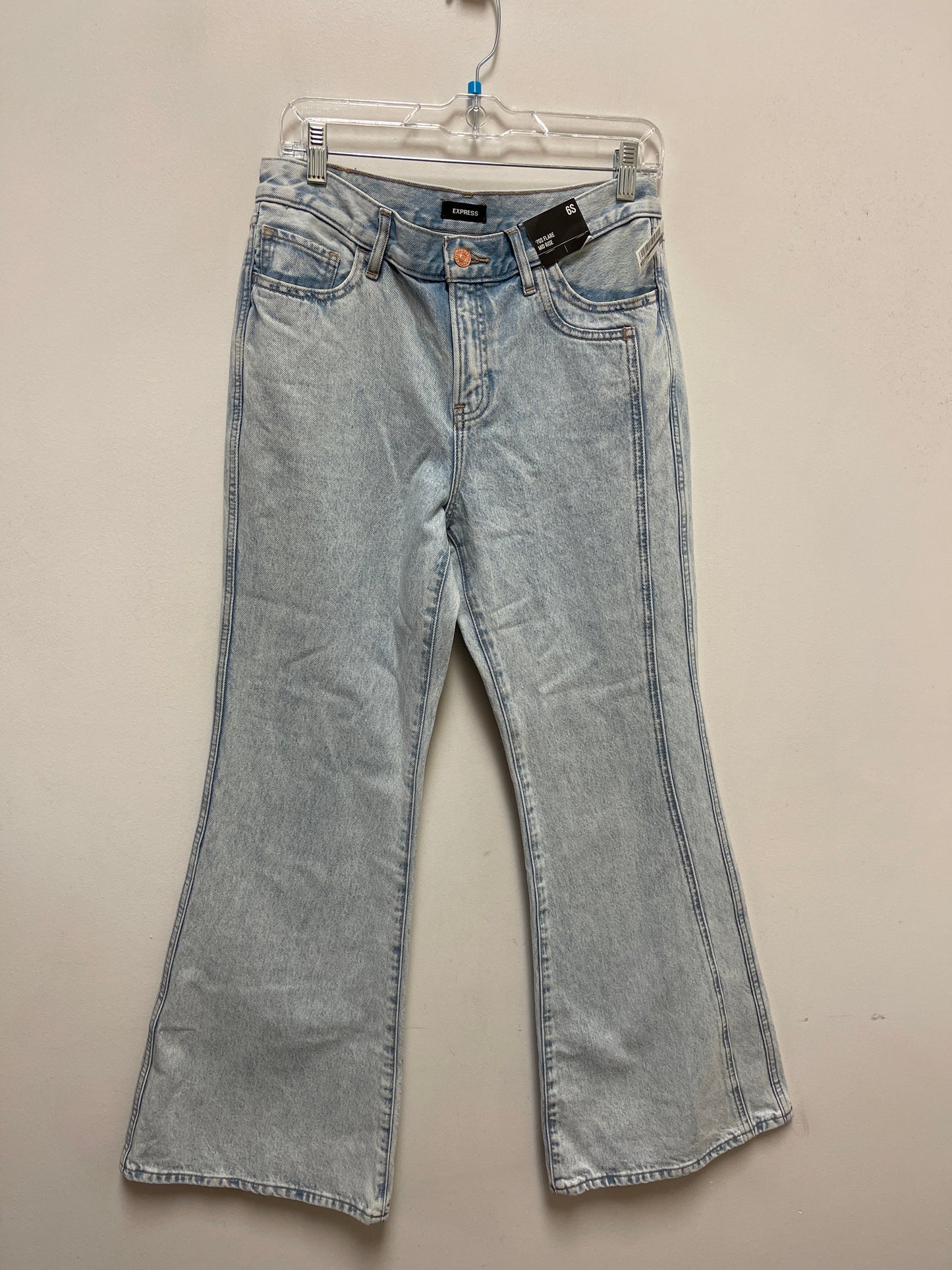 Jeans Flared By Express In Blue Denim, Size: 6