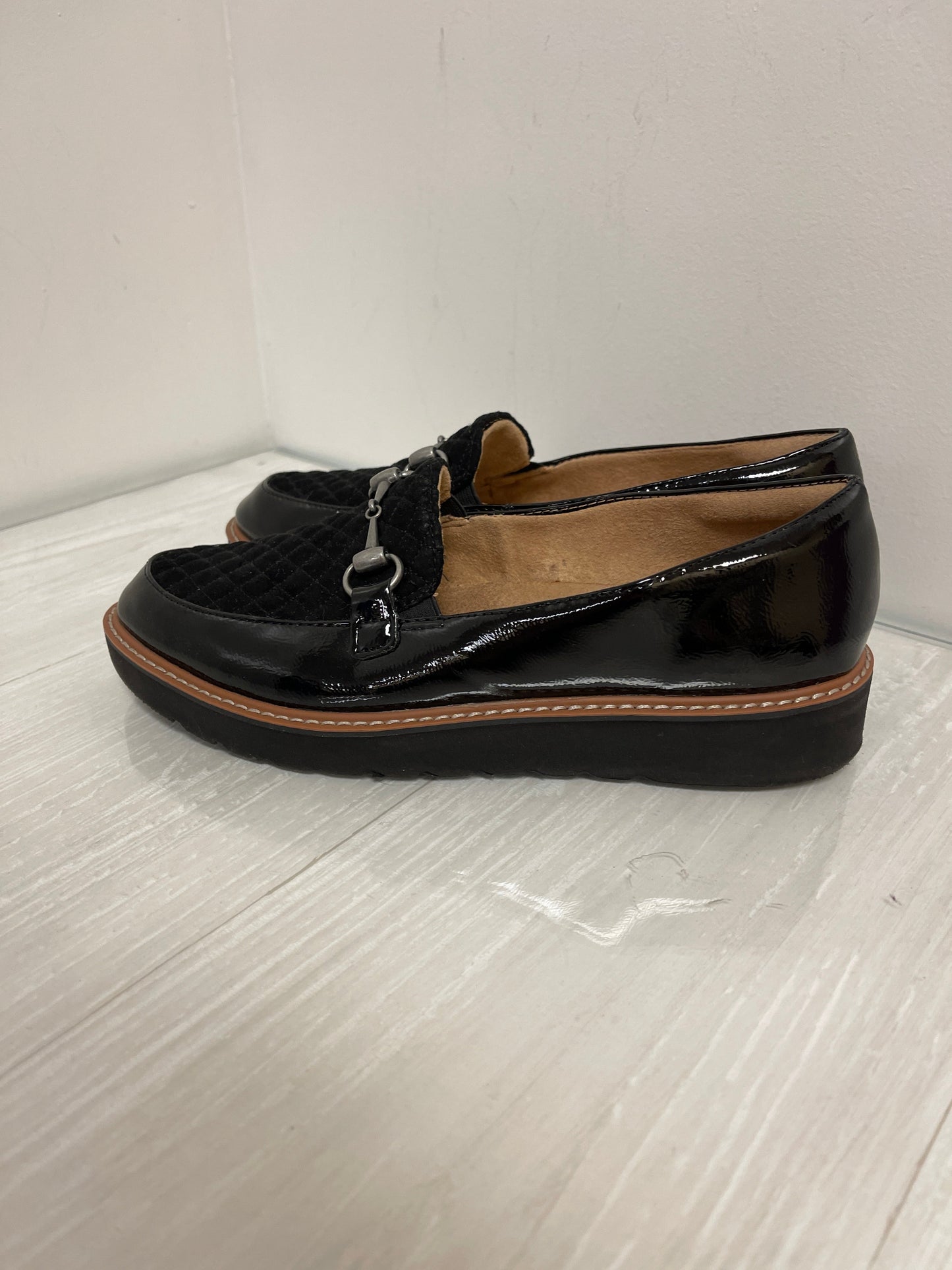 Shoes Flats By Naturalizer In Black, Size: 9