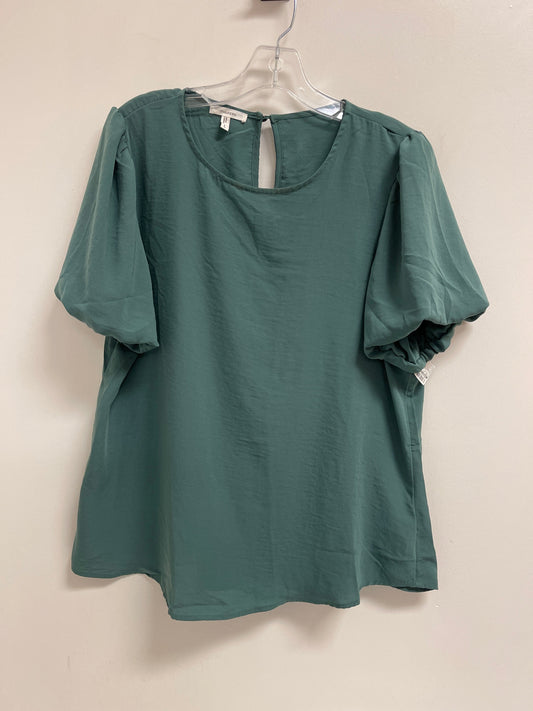 Top Short Sleeve By Maurices In Green, Size: L