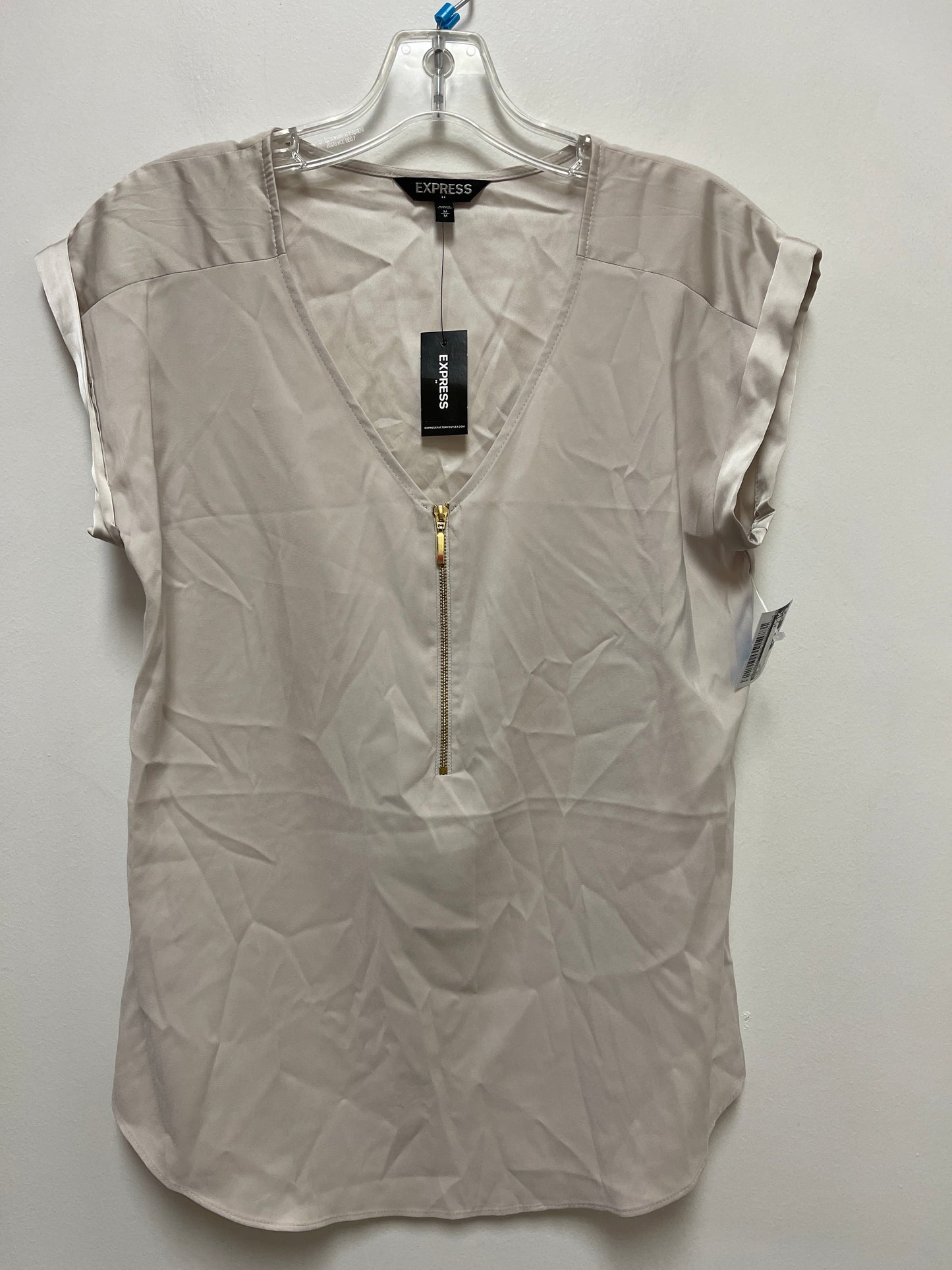 Top Short Sleeve By Express In Cream, Size: M