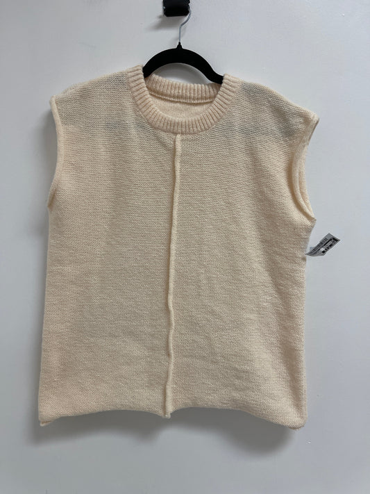 Sweater Short Sleeve By Clothes Mentor In Cream, Size: S