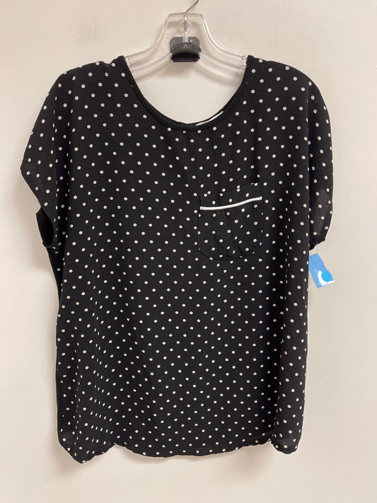 Top Short Sleeve By Clothes Mentor In Polkadot Pattern, Size: 1x