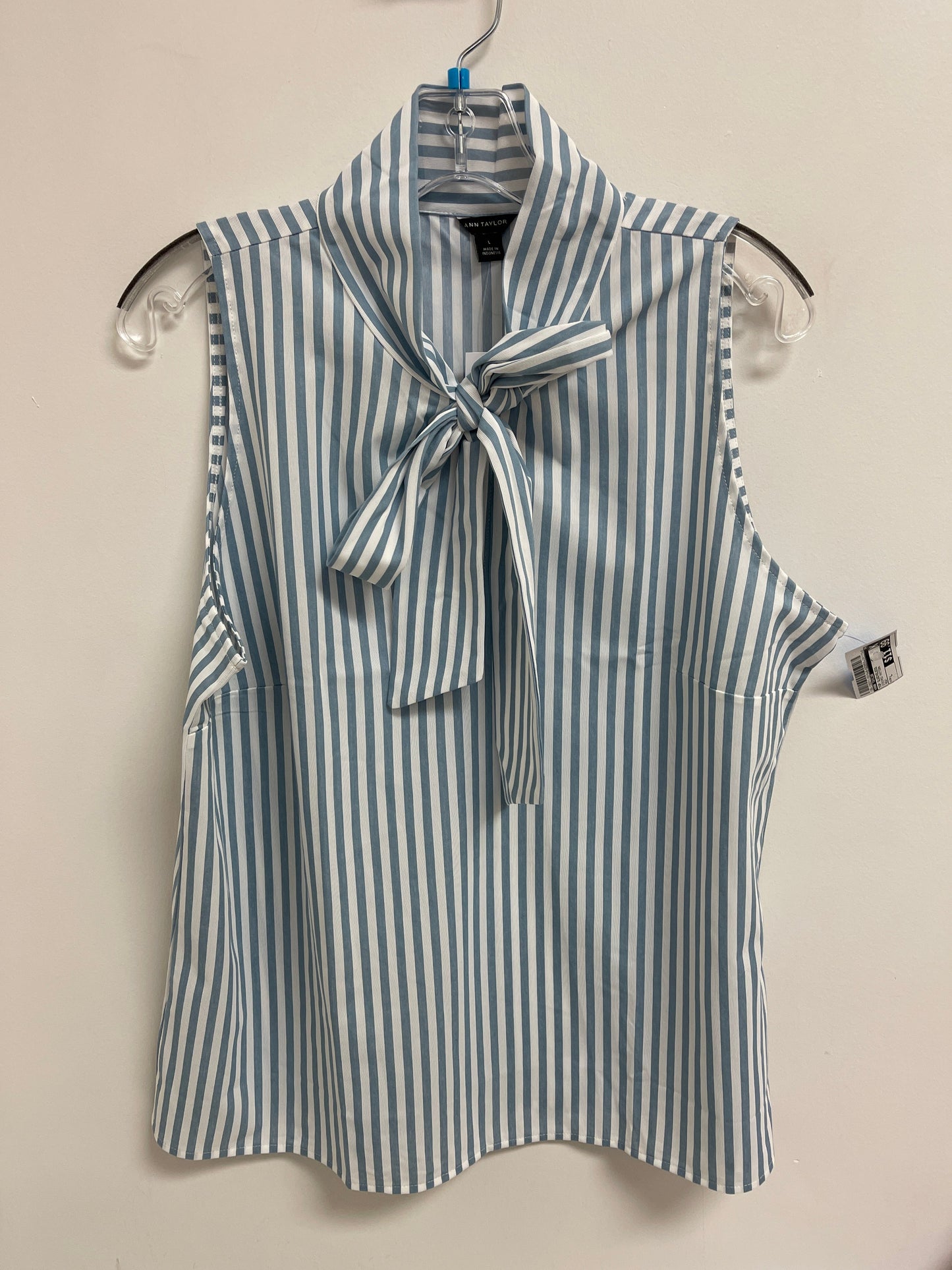 Top Sleeveless By Ann Taylor In Striped Pattern, Size: L