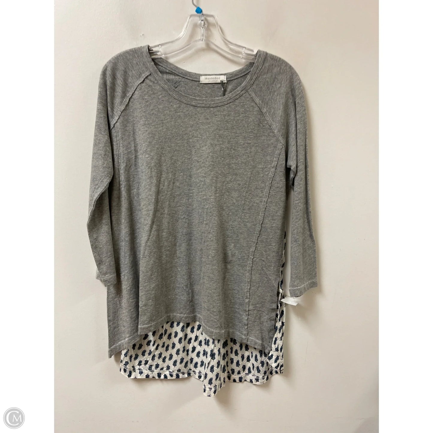 Top Long Sleeve By Modadoc In Grey, Size: S