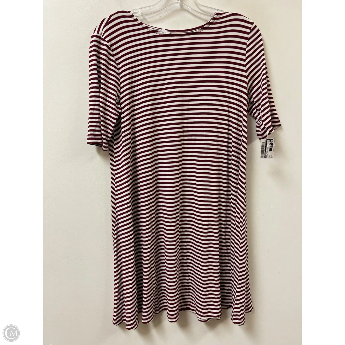 Dress Casual Short By Old Navy In Striped Pattern, Size: M