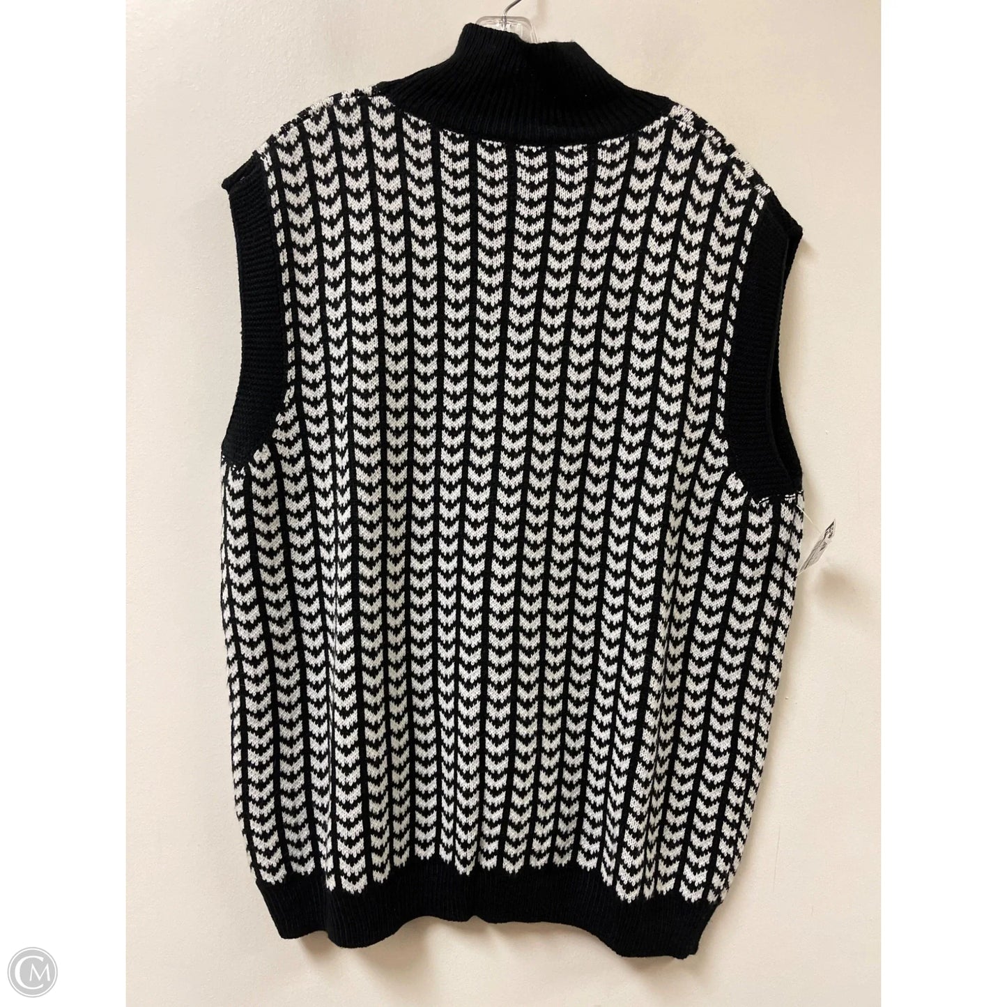 Tunic Short Sleeve By Clothes Mentor In Black & White, Size: 1x