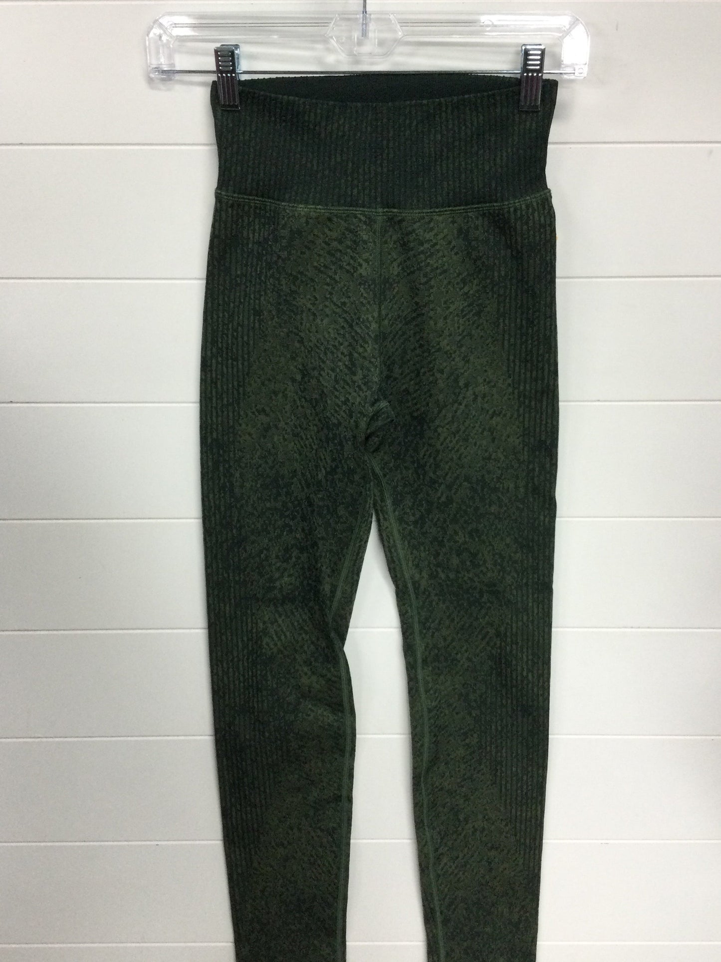 Athletic Leggings By Lululemon In Green, Size:4