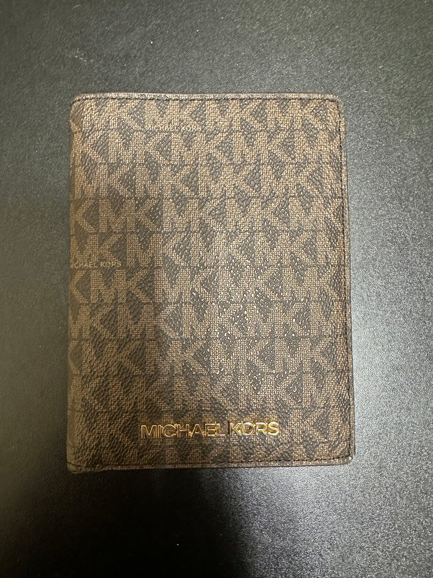 Wallet Designer Michael Kors, Size Medium