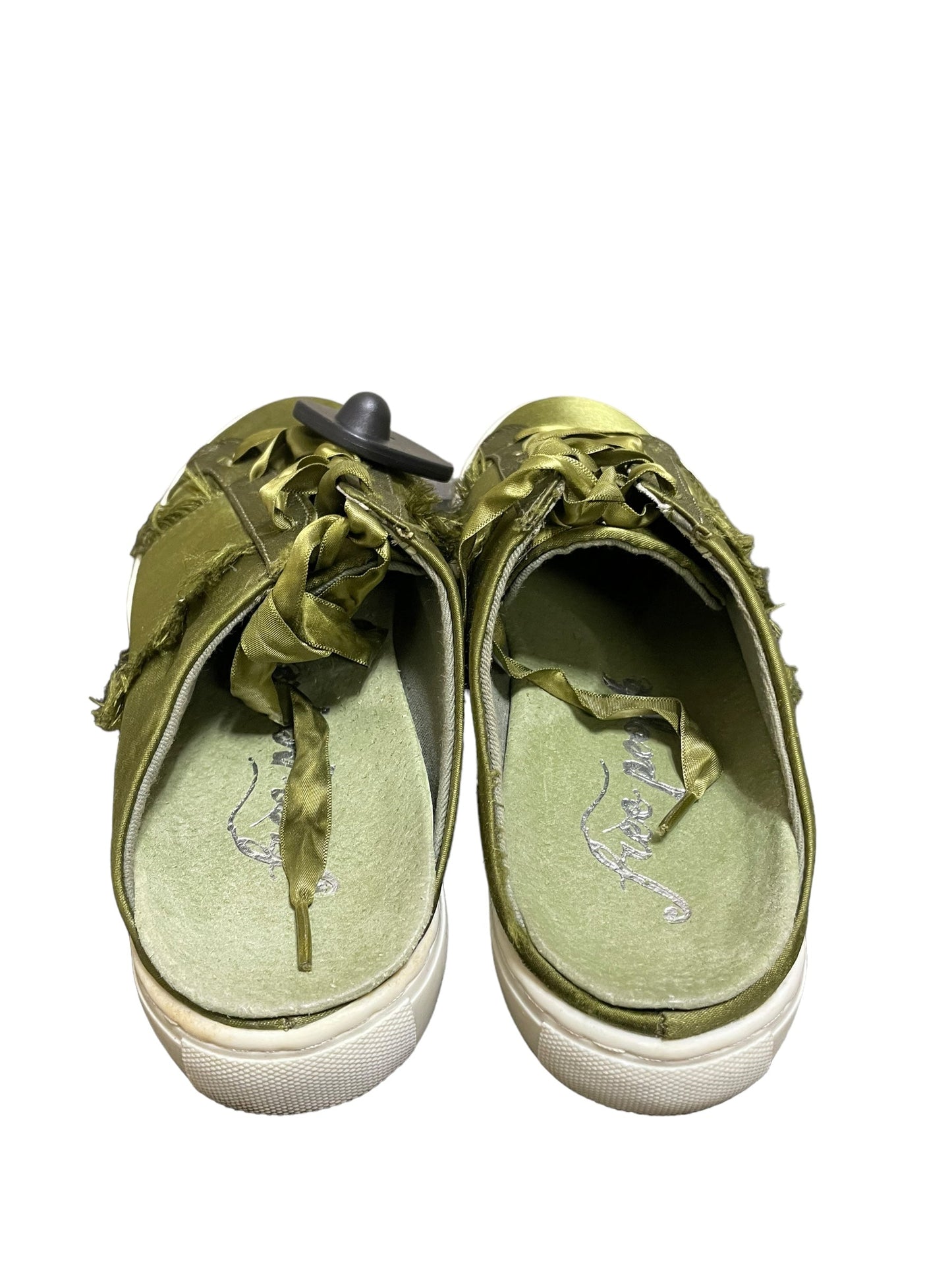 Shoes Sneakers By Free People In Green, Size: 7.5