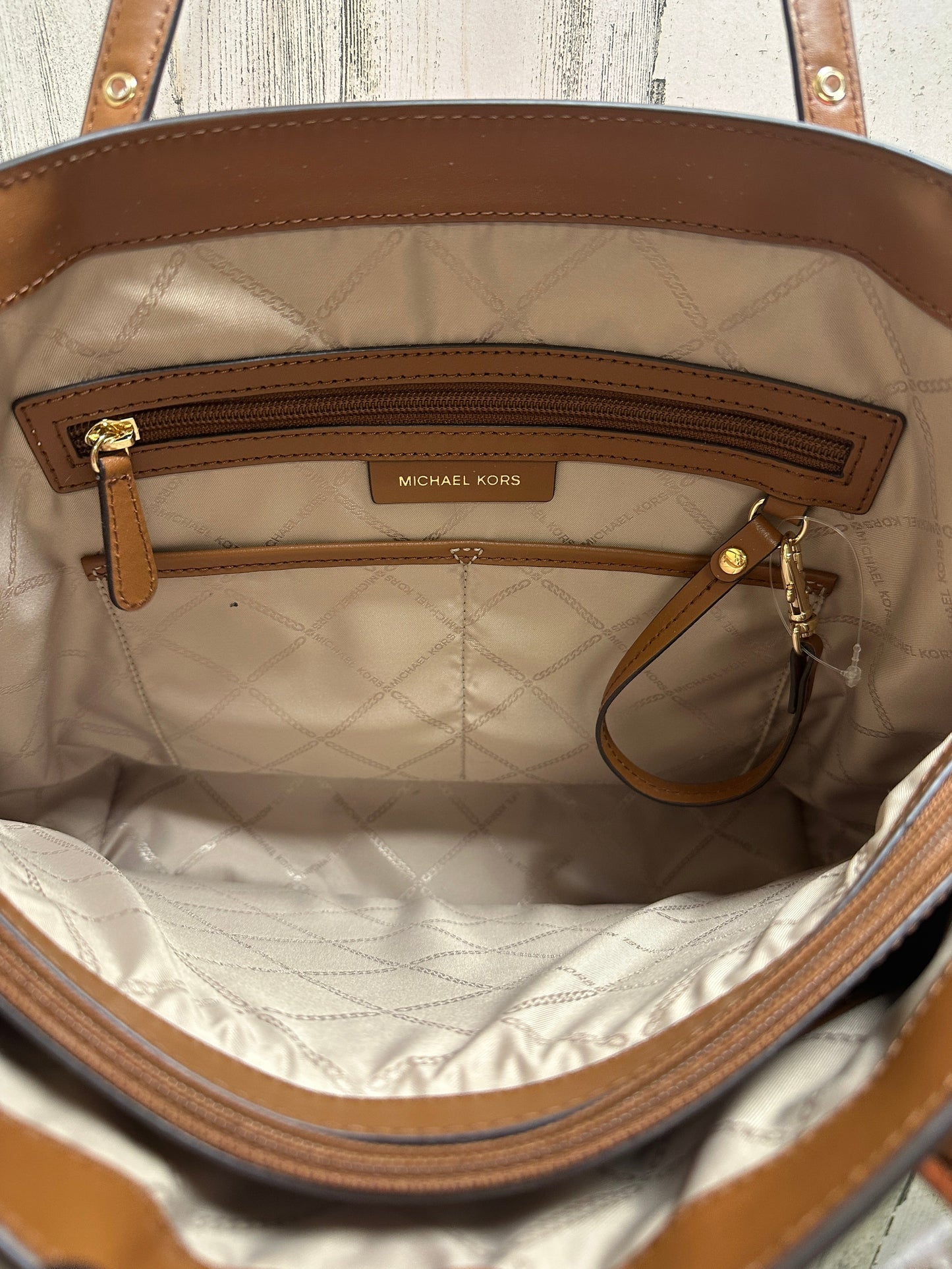 Handbag Designer By Michael Kors  Size: Large