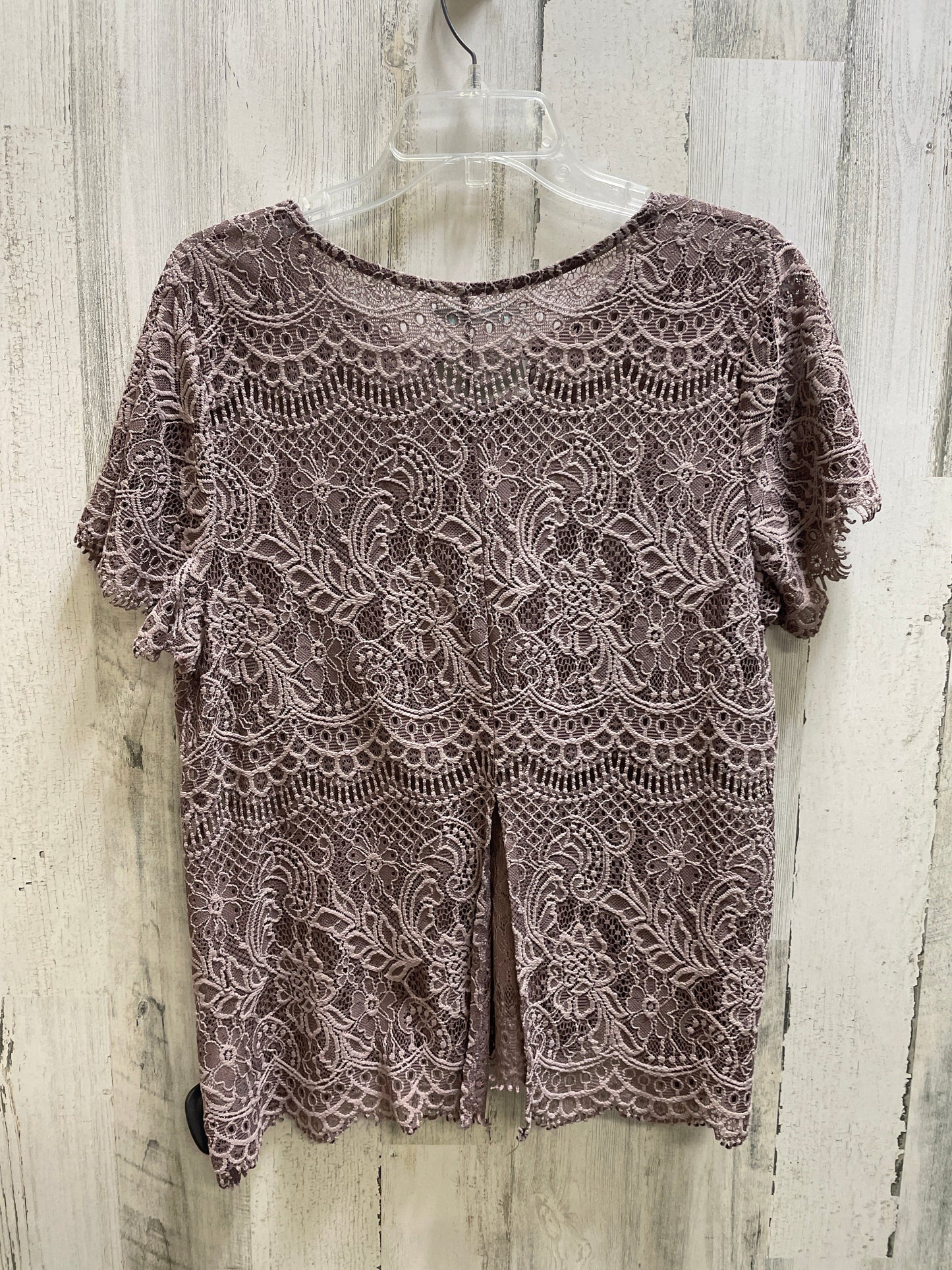 Top Short Sleeve By Maurices In Brown, Size: 2x