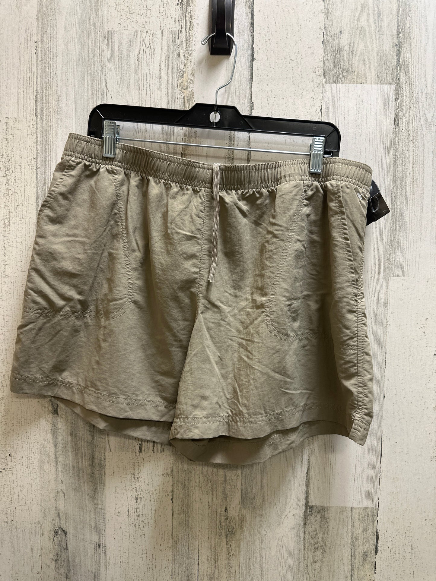 Shorts By Columbia  Size: 14