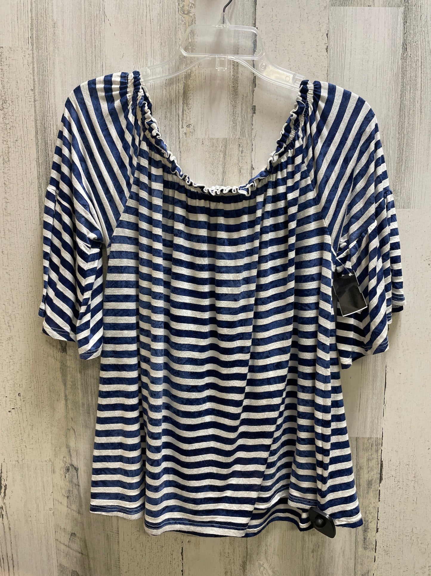 Top Short Sleeve By Lane Bryant In Blue, Size: 2x