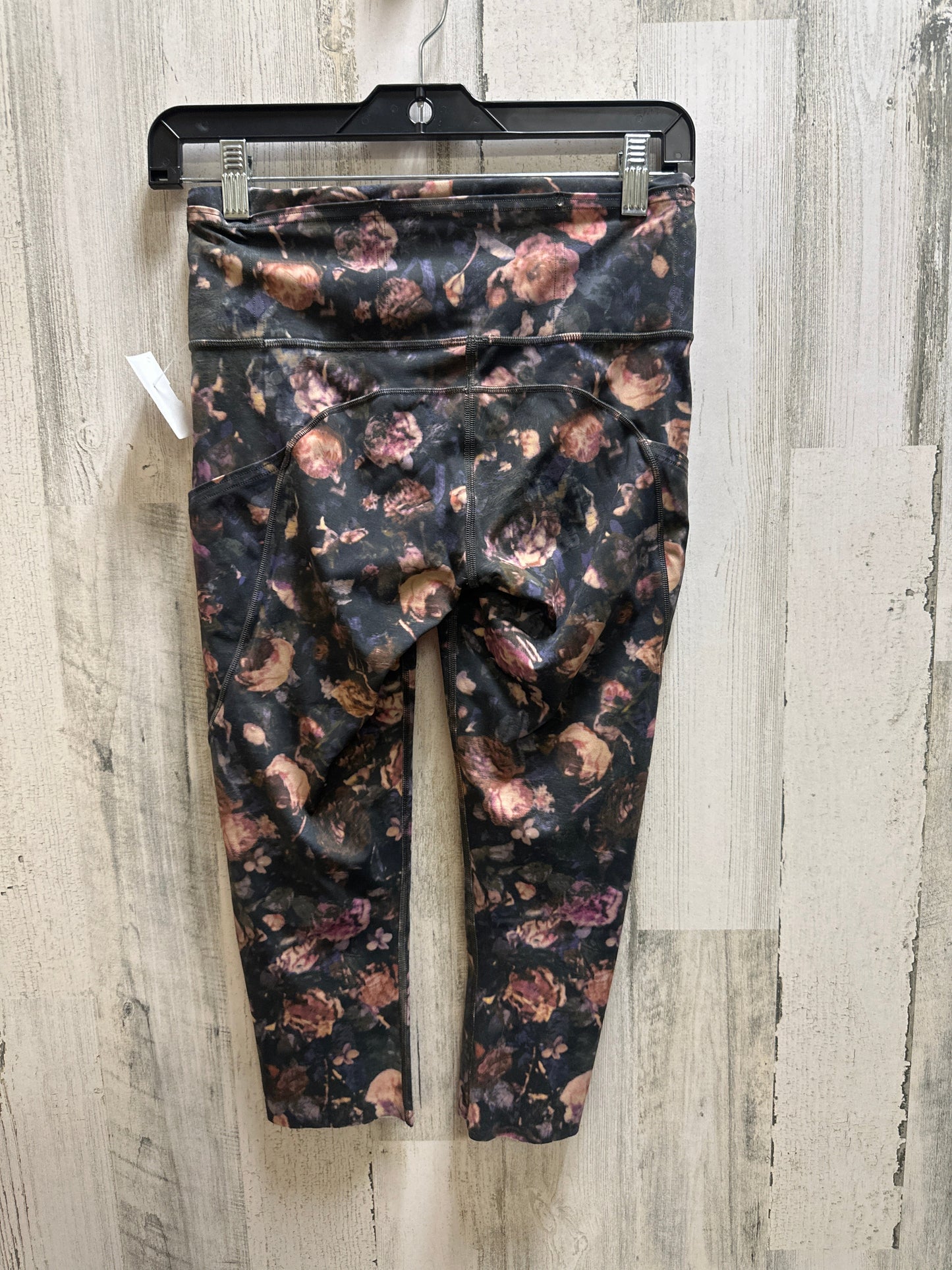 Floral Print Athletic Capris Lululemon, Size 6