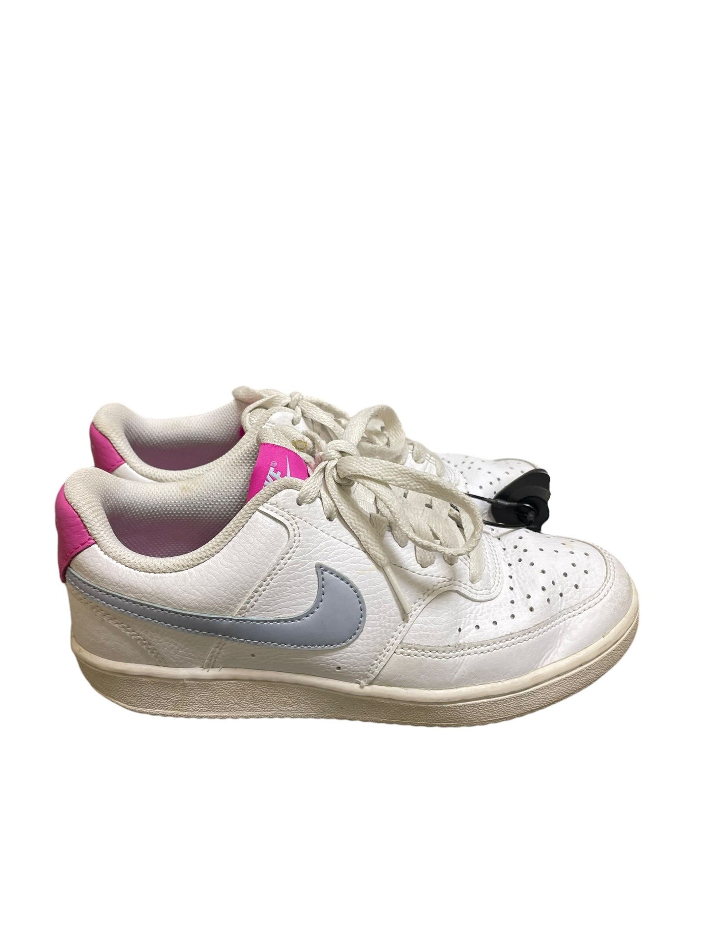 Shoes Athletic By Nike In White, Size: 6