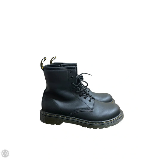 Boots Ankle Flats By Dr Martens In Black, Size: 6