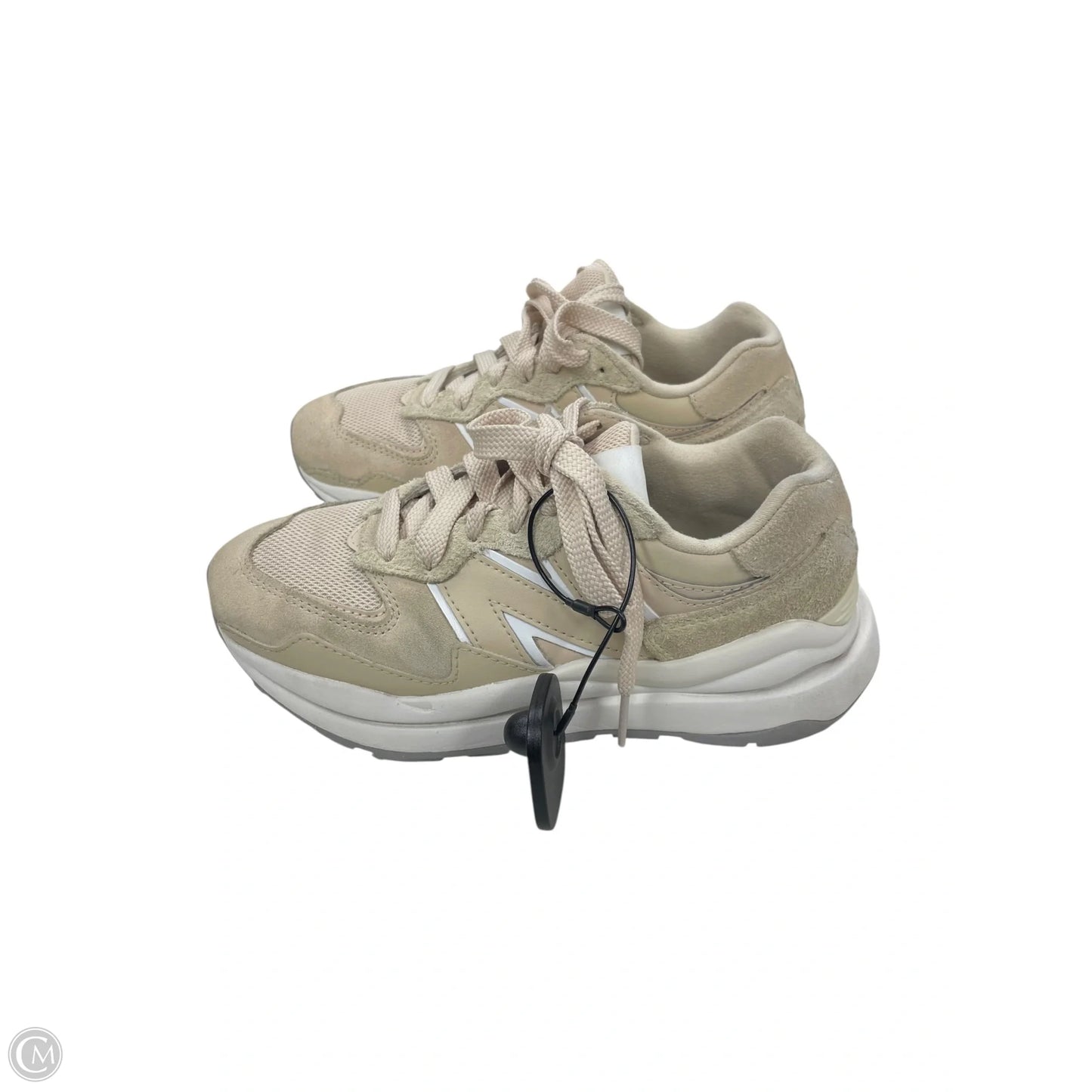 Shoes Athletic By New Balance In Cream, Size: 7