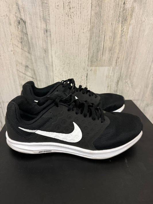 Black Shoes Athletic Nike, Size 10