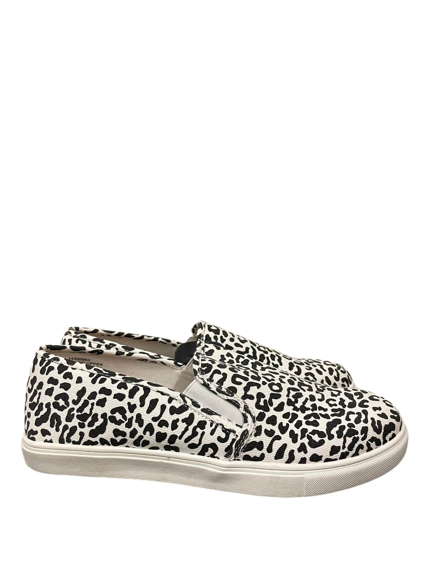 Shoes Sneakers By Torrid In Animal Print, Size: 11