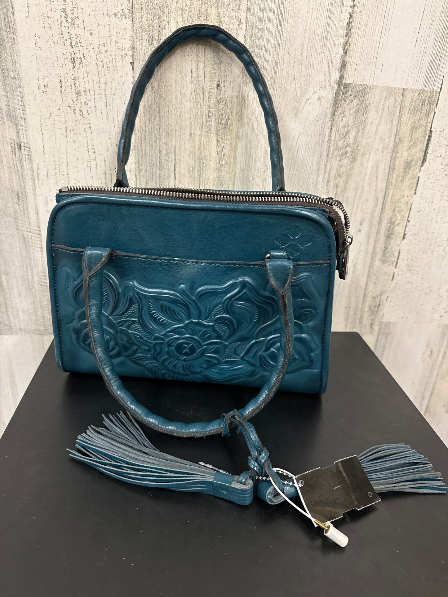 Handbag Designer Patricia Nash, Size Medium