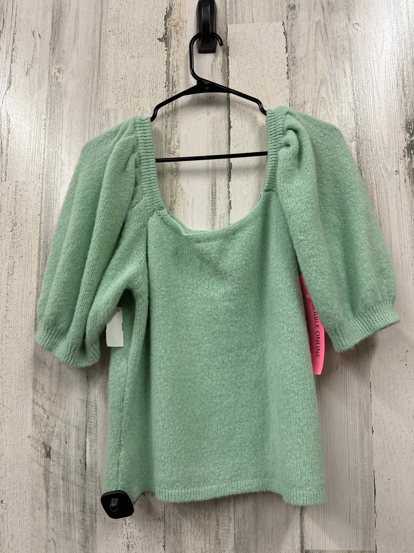 Green Top Short Sleeve English Factory, Size L