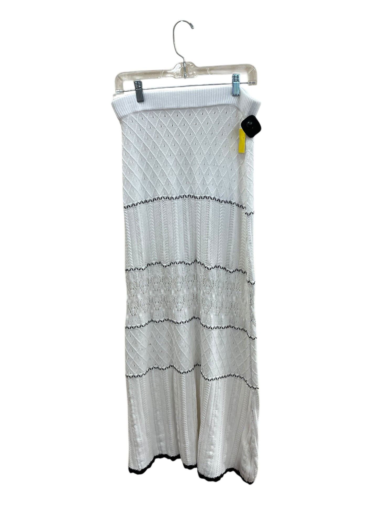 Skirt Maxi By Clothes Mentor In White, Size: Xl