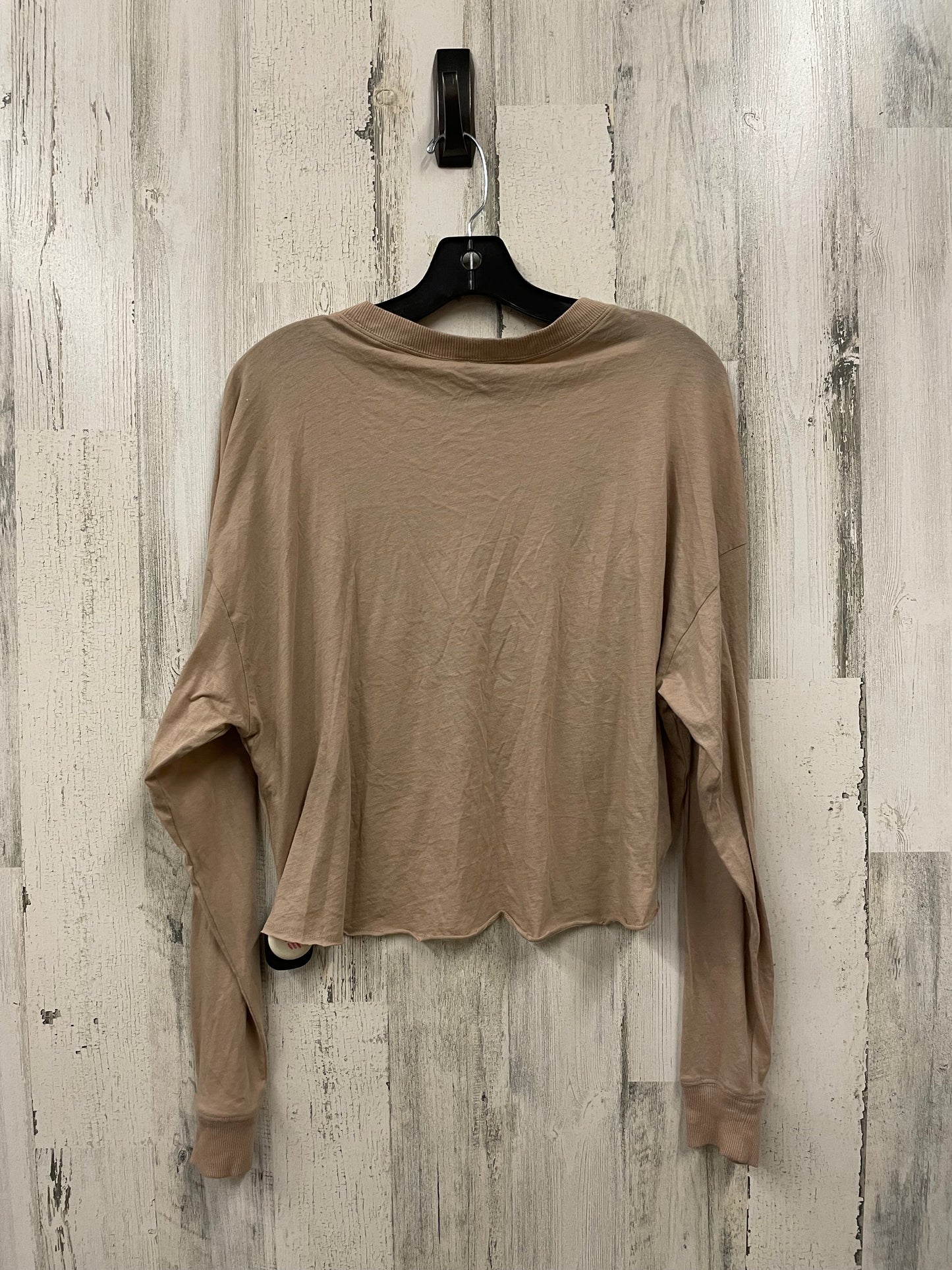 Top Long Sleeve By Urban Outfitters In Tan, Size: M