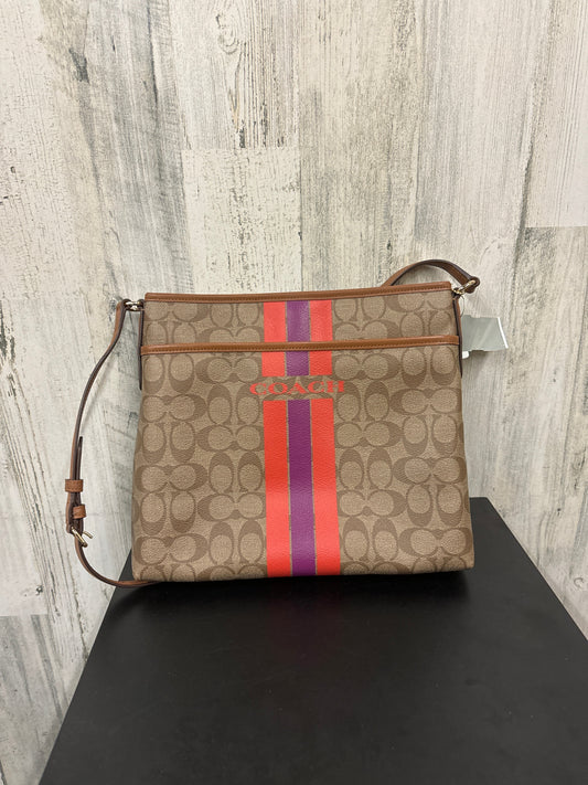 Crossbody Designer By Coach  Size: Large