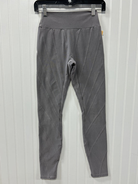 Athletic Leggings By Alo In Grey, Size:Xs