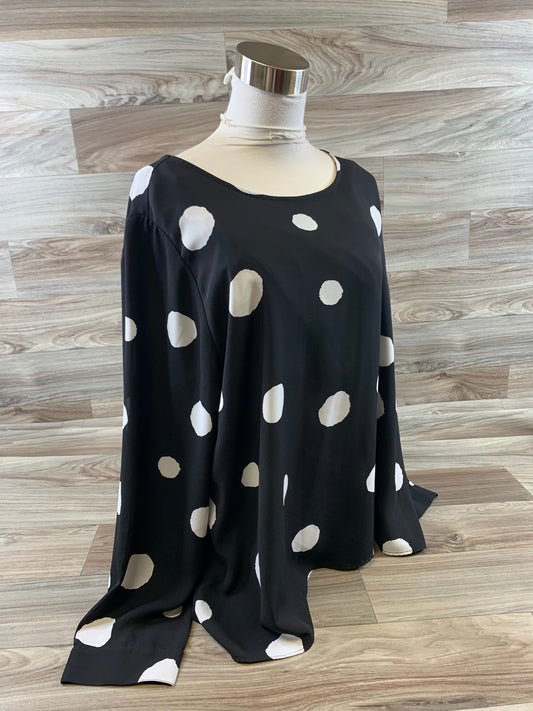 Top Long Sleeve By Chicos In Black & White, Size: Xl