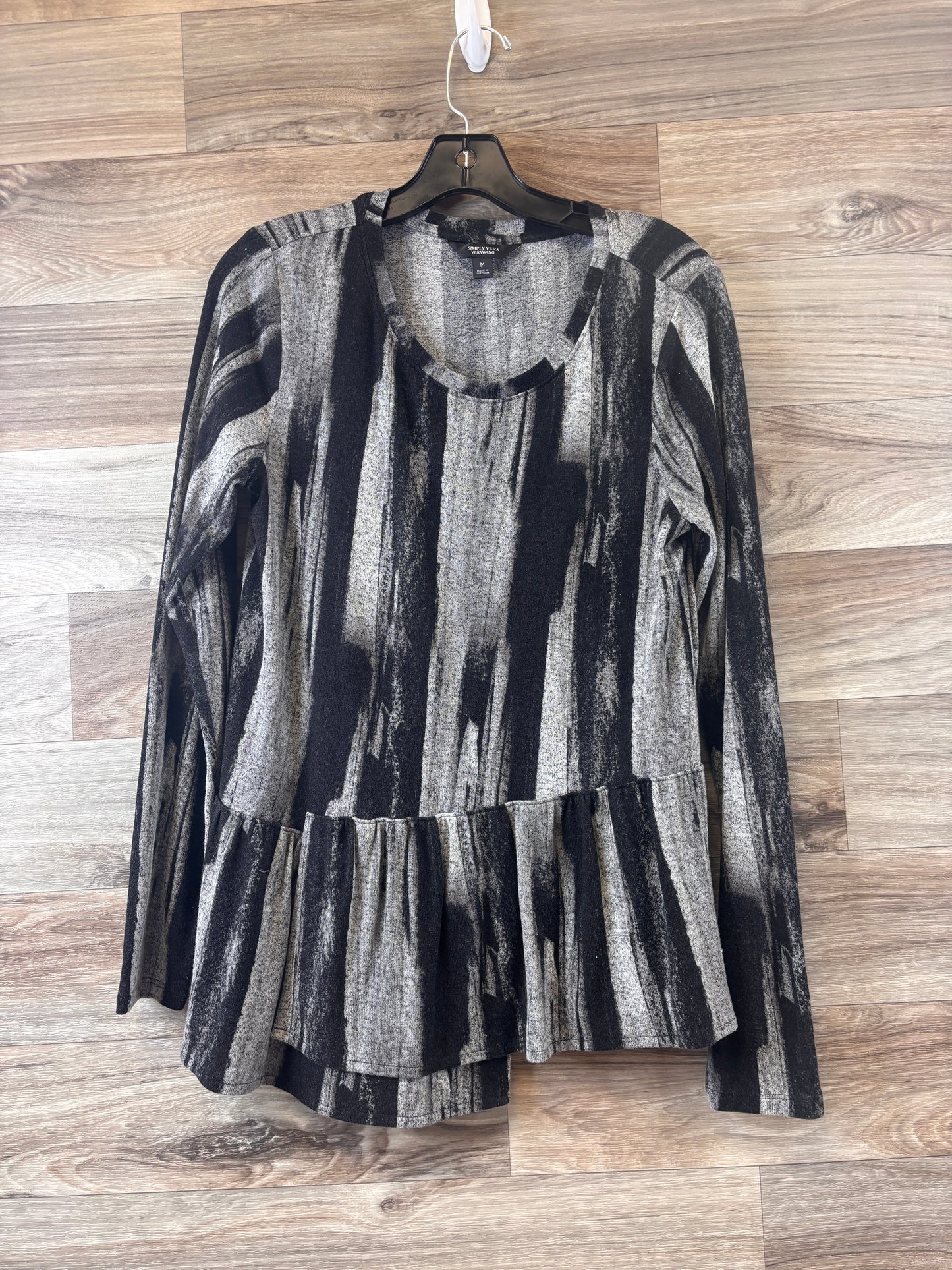 Top Long Sleeve By Simply Vera In Black & Grey, Size: M