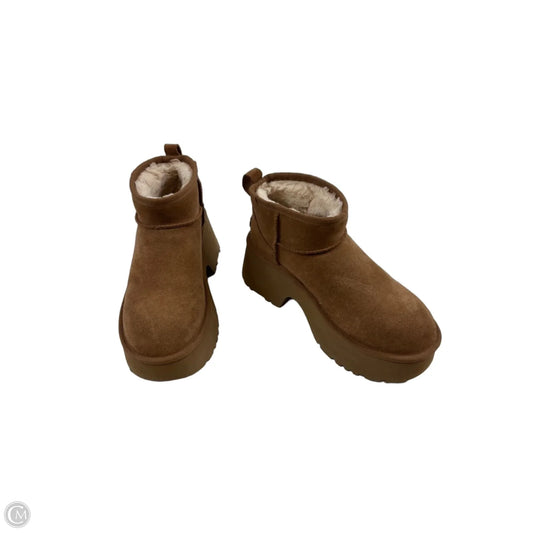 Shoes Designer By Ugg In Tan, Size: 8