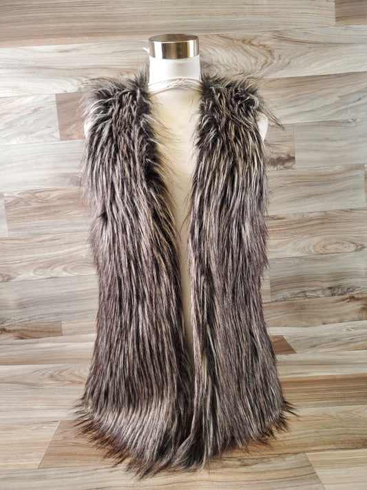 Vest Faux Fur & Sherpa By Forever 21 In Grey, Size: S