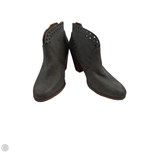 Boots Ankle Heels By Qupid In Green, Size: 9