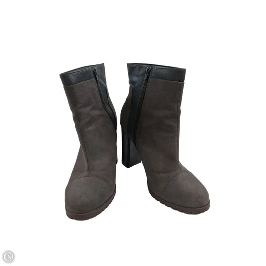 Boots Ankle Heels By Juicy Couture In Grey, Size: 10