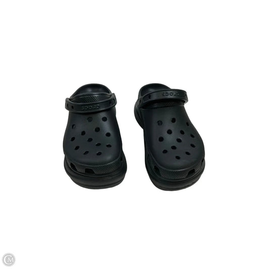 Shoes Heels Platform By Crocs In Black, Size: 8