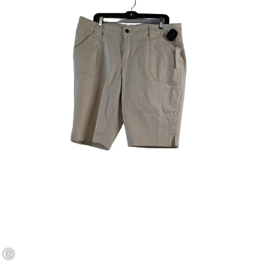 Shorts By Liz Claiborne In Cream, Size: 16