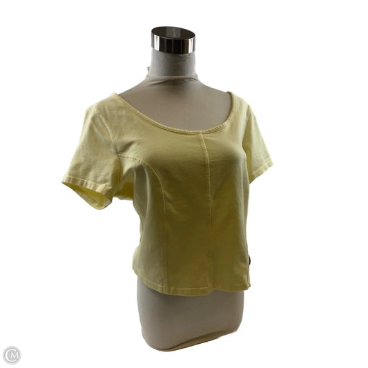 Top Short Sleeve By Levis In Yellow, Size: Xl