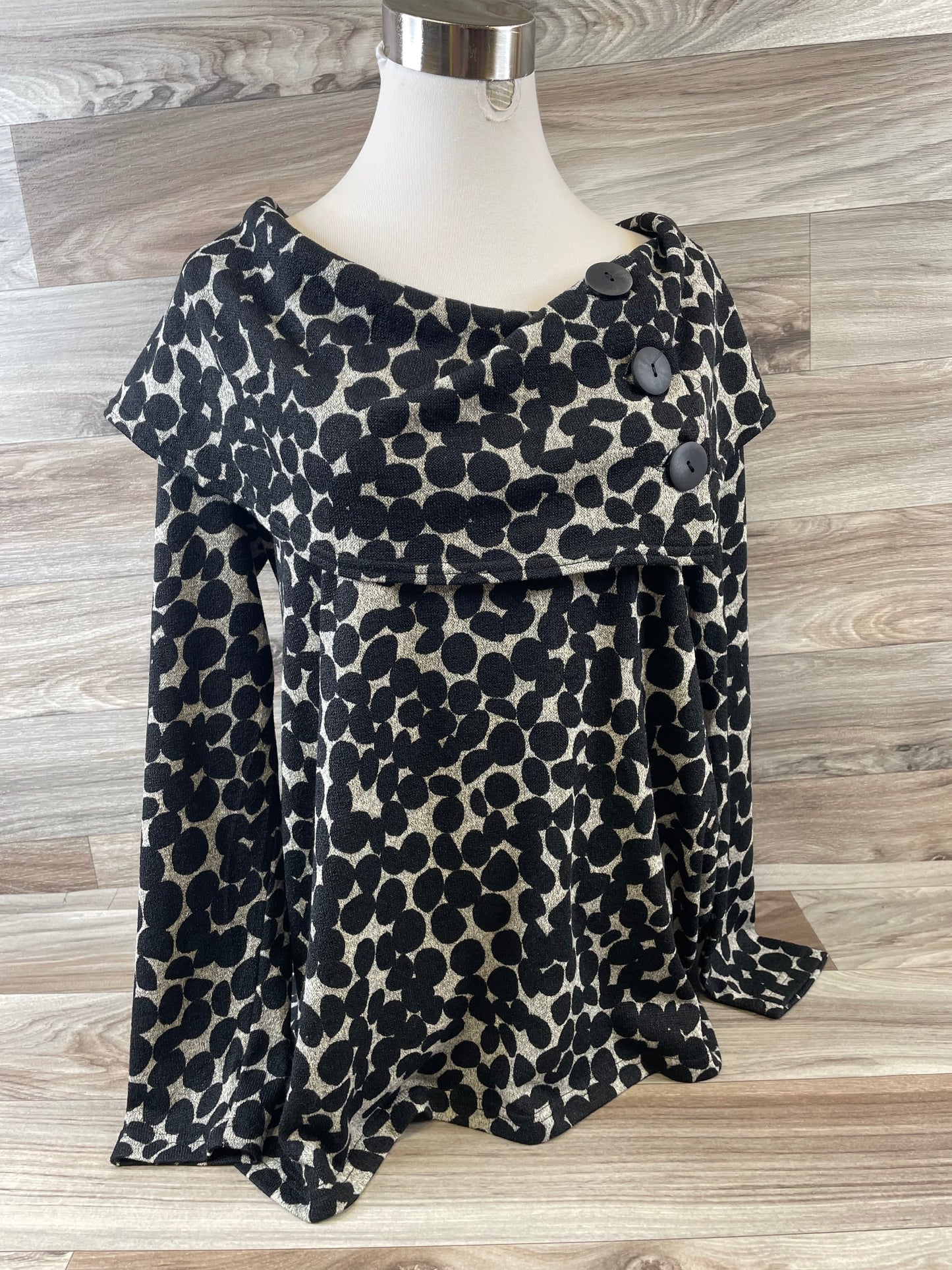 Black Top Long Sleeve Clothes Mentor, Size S