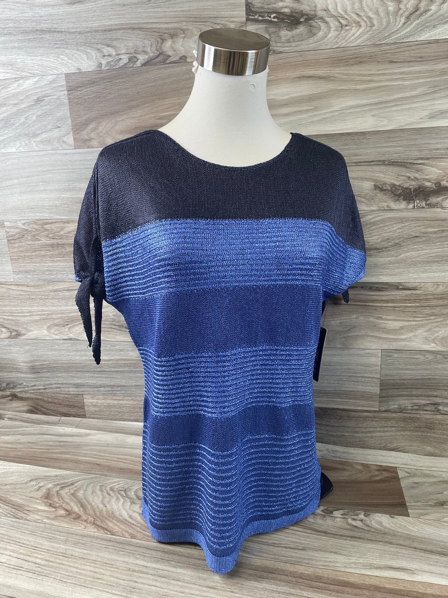 Black & Blue Top Short Sleeve Nic + Zoe, Size S