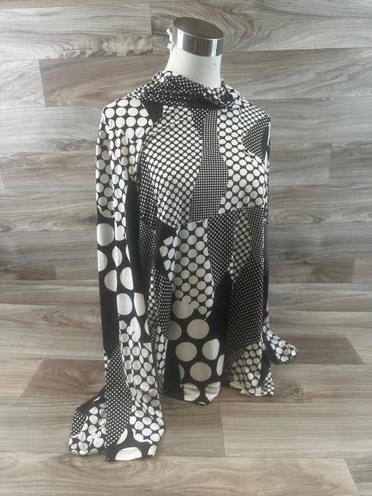 Black & White Top Long Sleeve Chalet, Size L