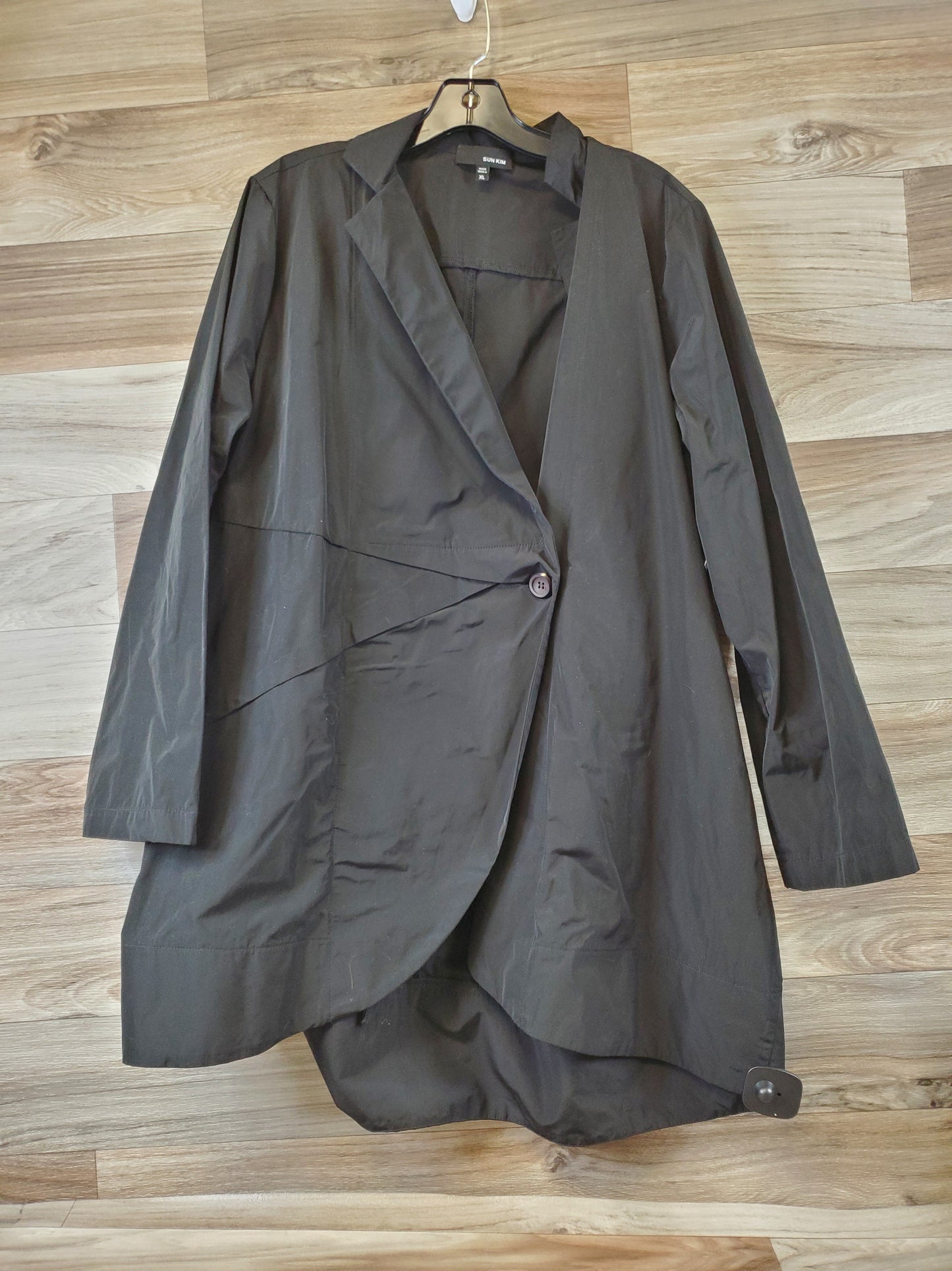 Jacket Windbreaker By Clothes Mentor In Black, Size: Xl