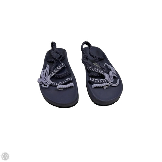 Sandals Flats By Clothes Mentor In Purple, Size: 8.5