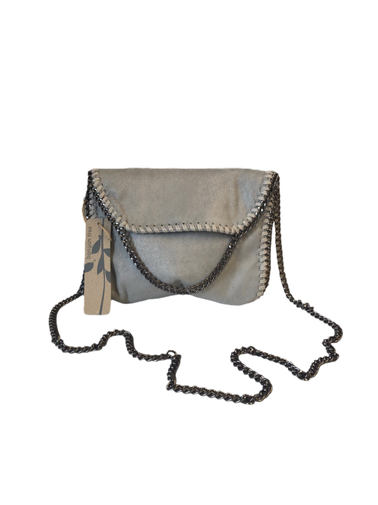 Clutch By Banyan Tree Size: Medium