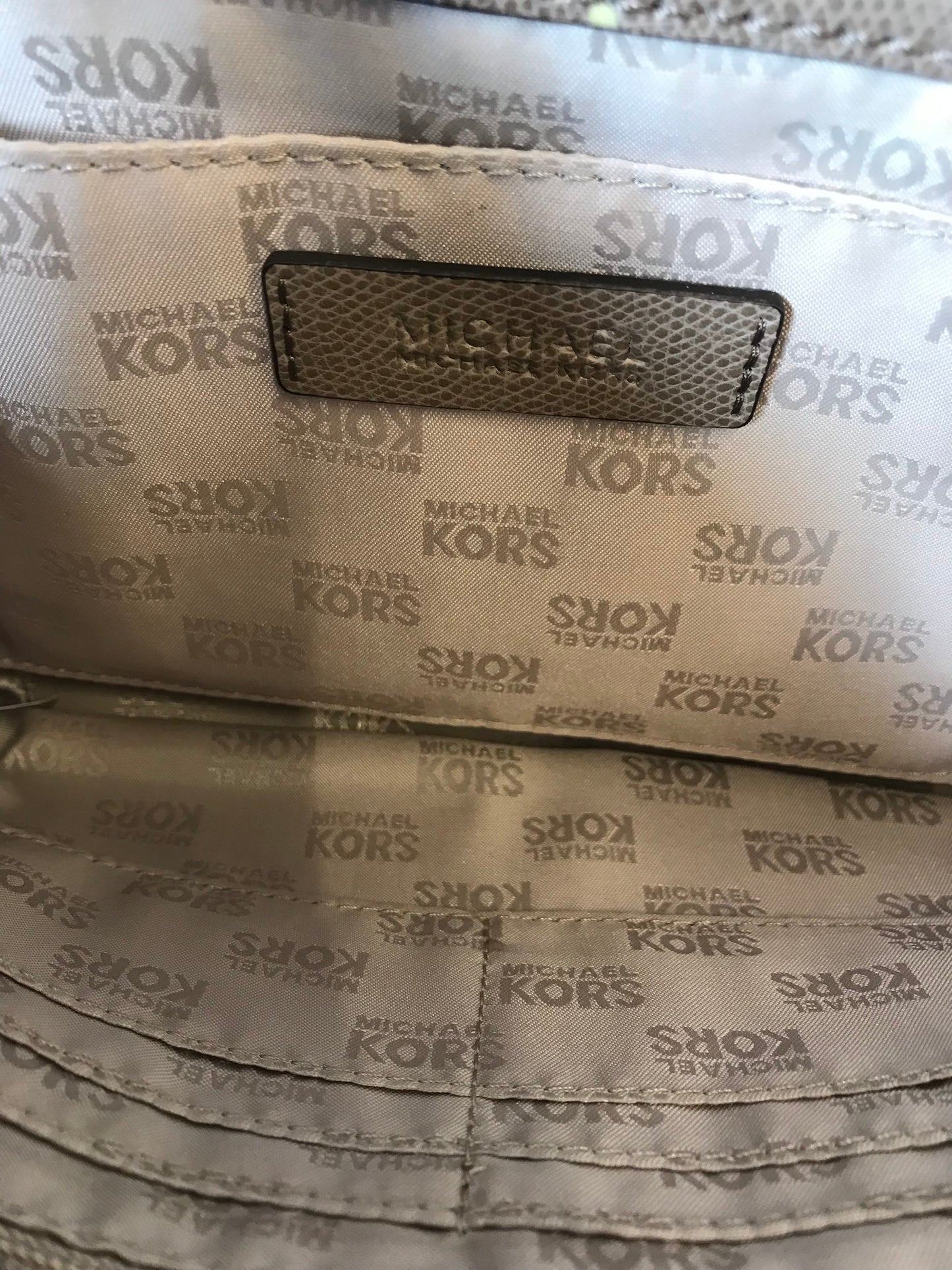 Clutch Designer By Michael Kors  Size: Large