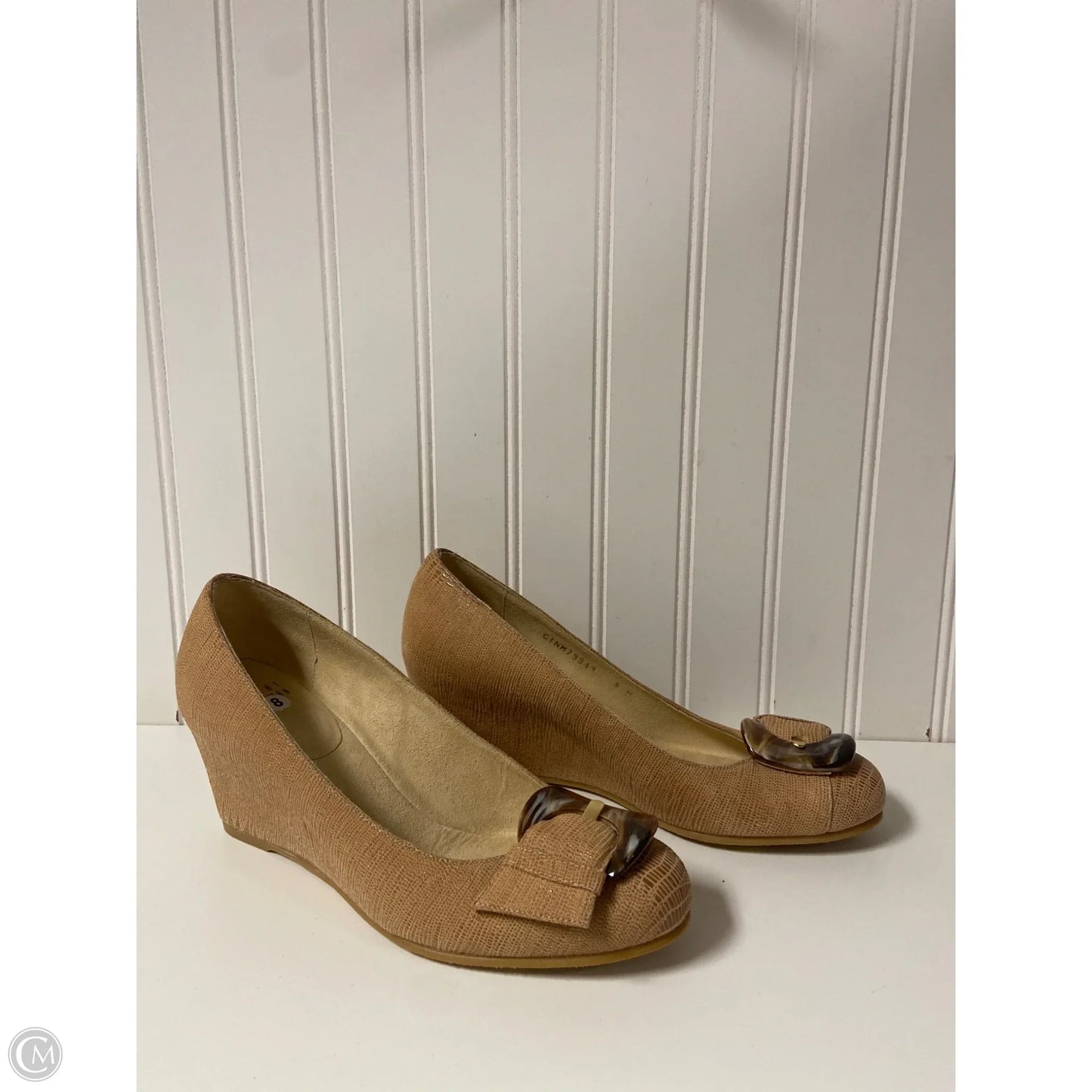 Shoes Designer By Stuart Weitzman In Tan, Size: 8