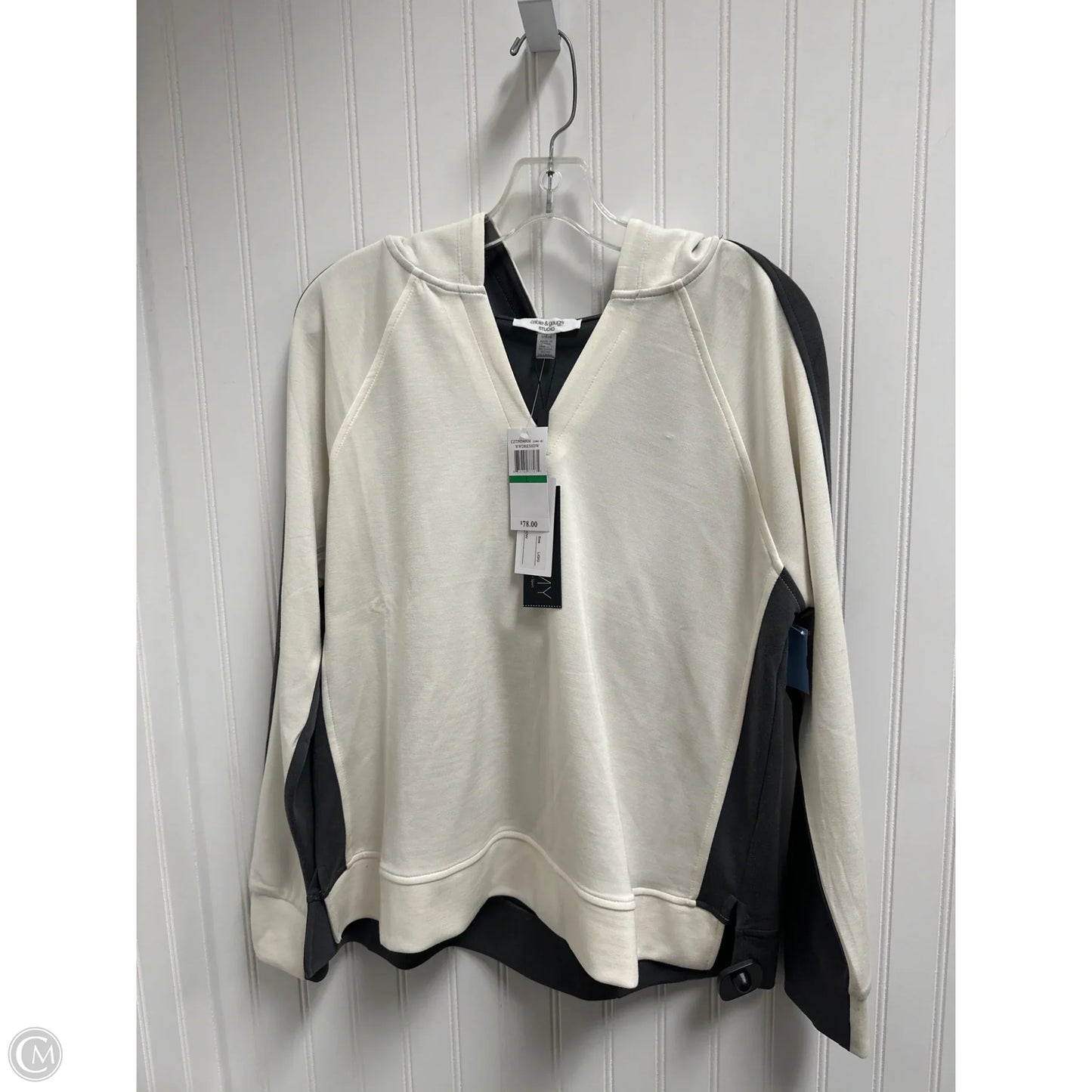 Sweatshirt Hoodie By Cable And Gauge In Cream & Grey, Size: L