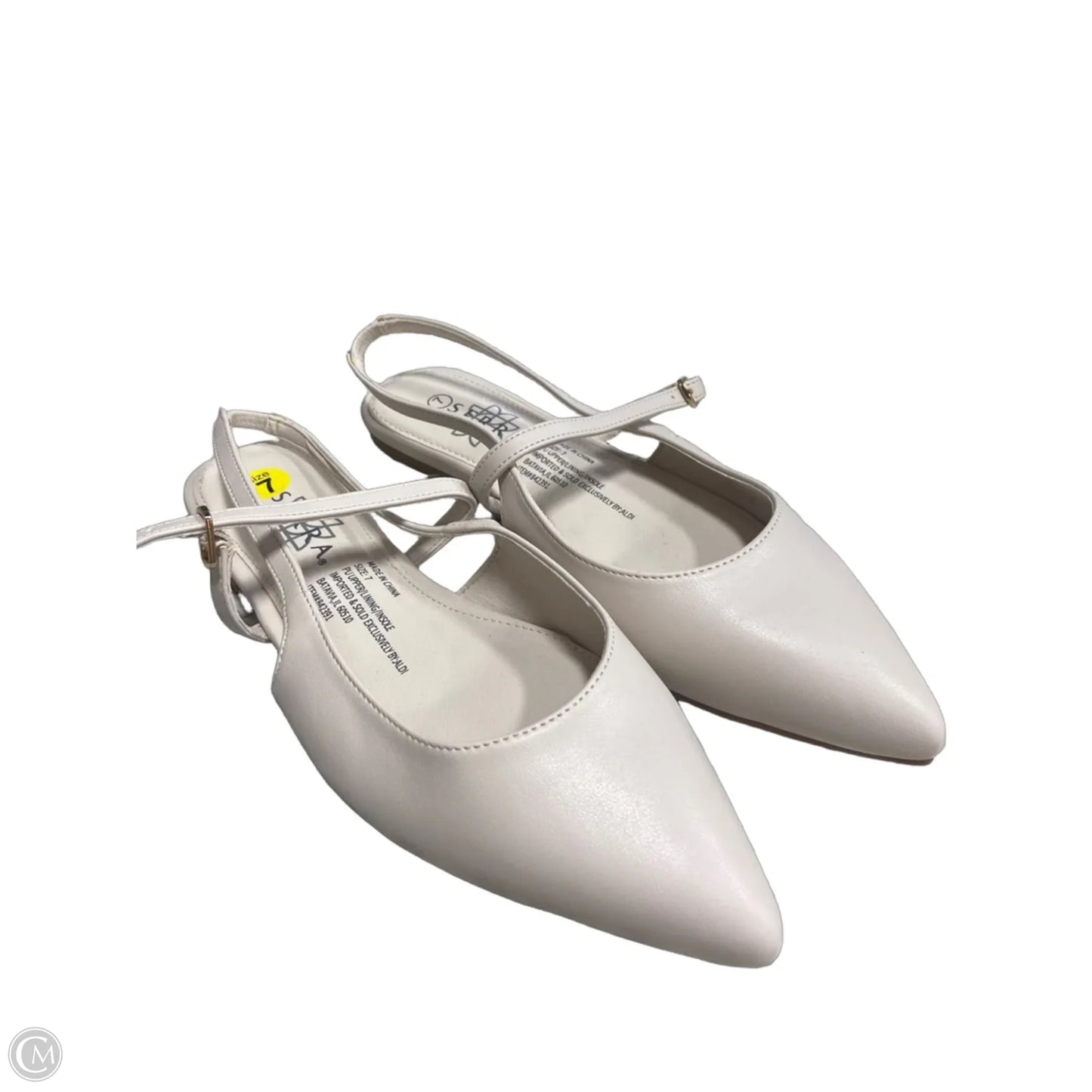 Shoes Flats By Serra In Cream, Size: 7