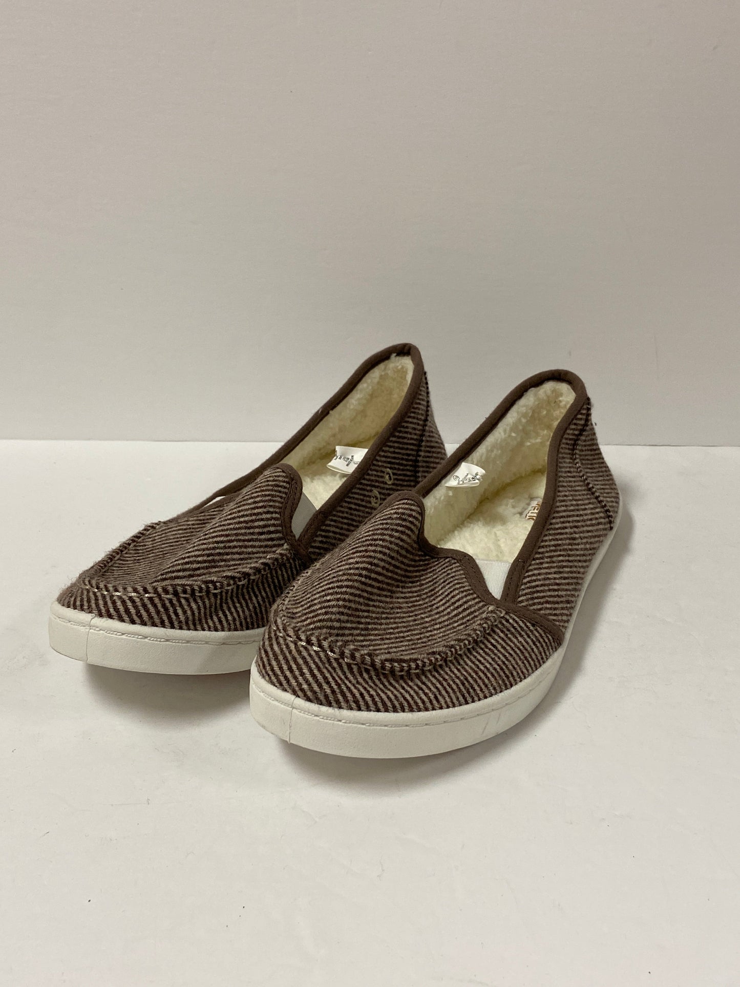Shoes Flats Moccasin By Clothes Mentor  Size: 10
