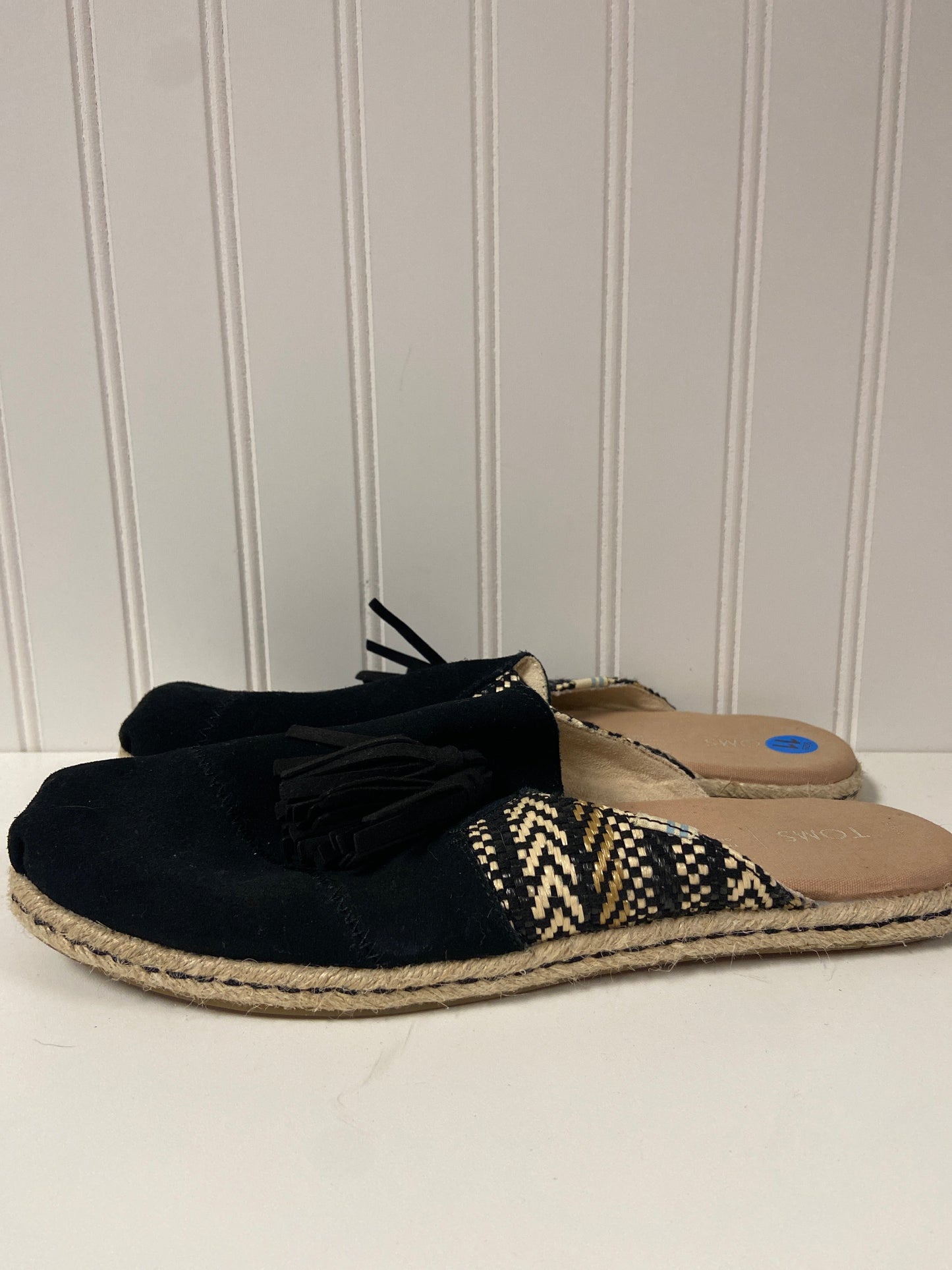 Shoes Flats By Toms  Size: 9.5